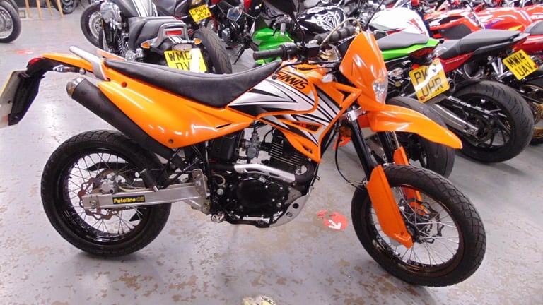 Sinnis 125 Apache Quinqi Qm125 trail of road Supermoto 2017 Low miles good mot