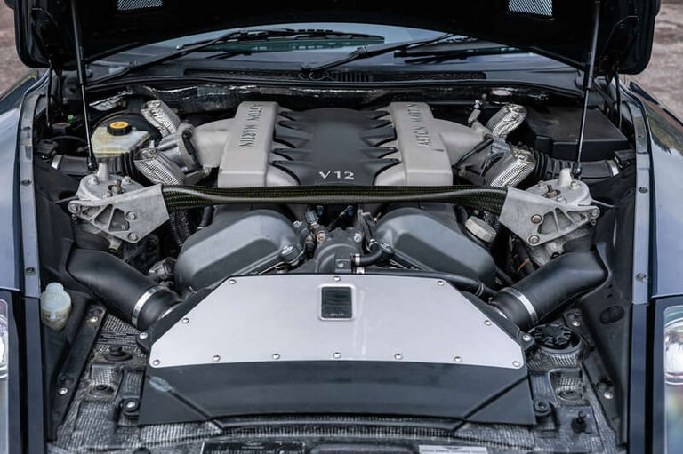 2002 Aston Martin Vanquish 2 + 2 COUPE PETROL Automatic