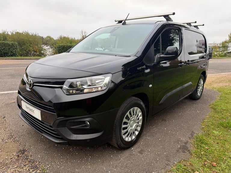 22 TOYOTA PROACE CITY ICON 50KWH AUTO APPLE CAR PLAY LWB ELECTRIC APPLE 