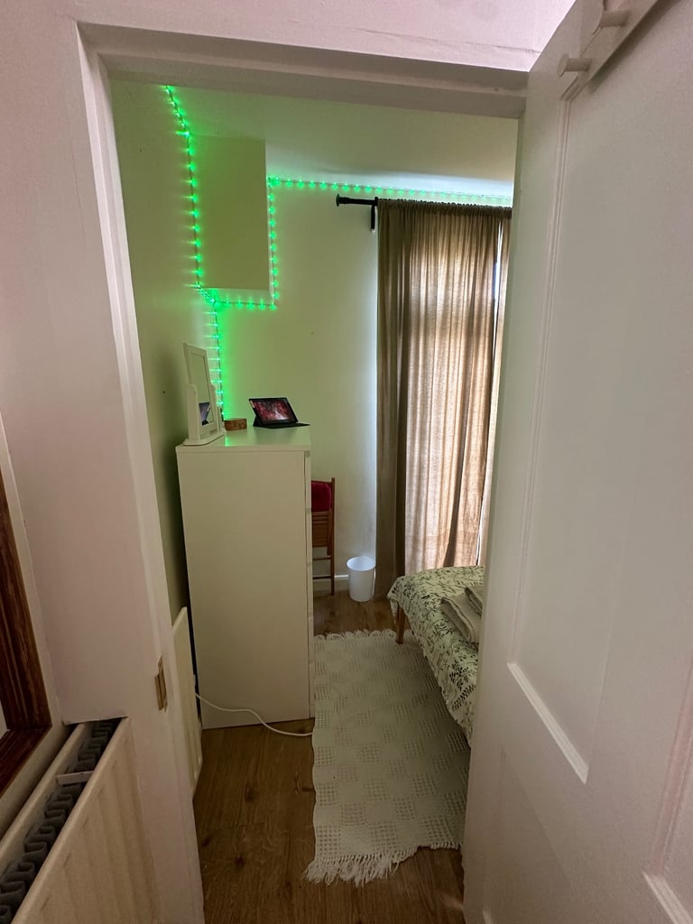 Single bedroom - cozy Downham Bromley Grove Park Lewisham, 