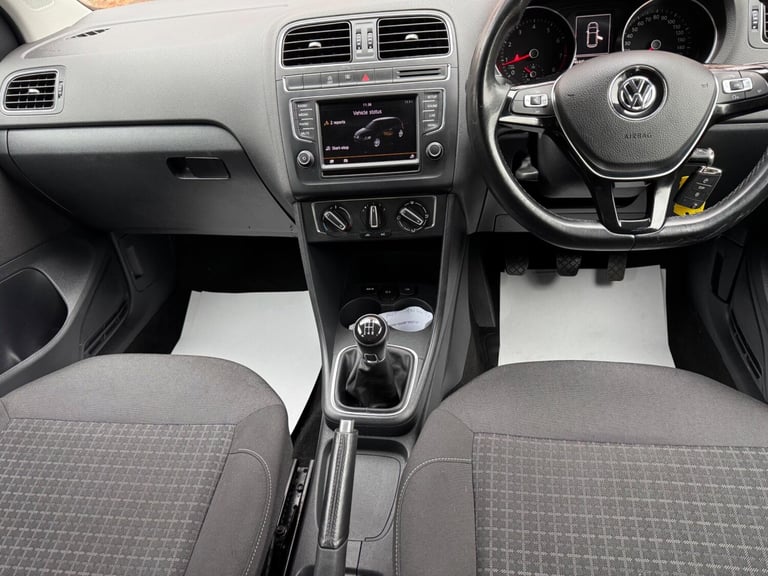 2014 Volkswagen Polo 1.0 BlueMotion Tech SE Euro 6 (s/s) 5dr HATCHBACK Petrol Manual