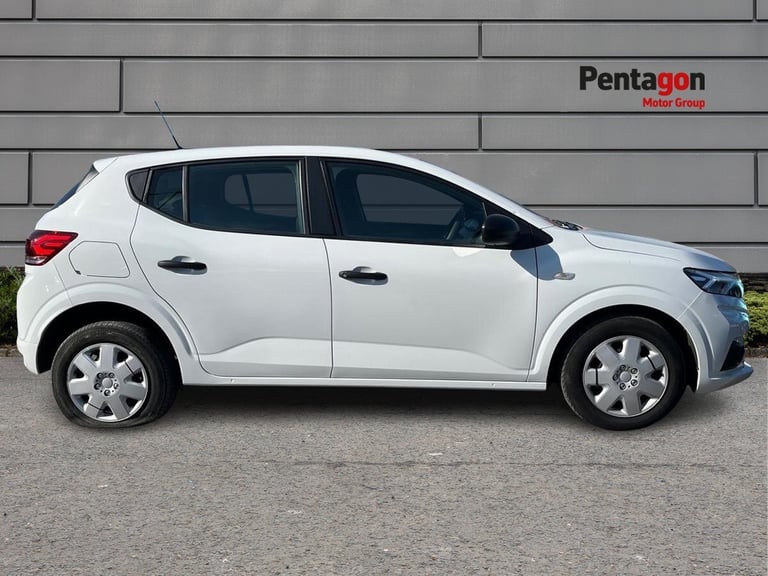  Dacia Sandero 1.0 Tce Essential Hatchback 5dr Bi Fuel Manual Euro 6 s/s 100 Ps
