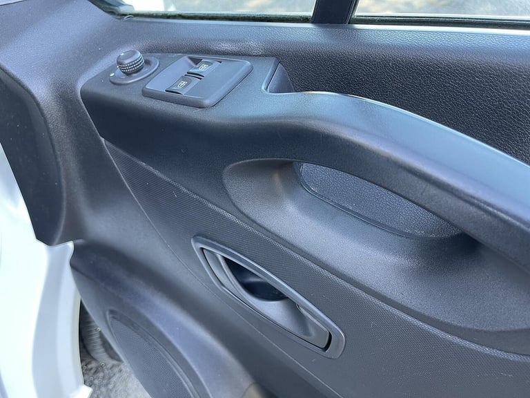 2020 Renault Trafic 2.0 dCi ENERGY 30 Business SWB Standard Roof Euro 6 (s/s) 5dr PANEL VAN Diese...