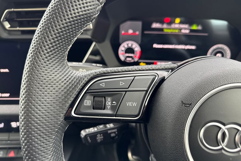 2025 Audi A3 Black Edition 35 TFSI  150 PS 6-speed Saloon PETROL Manual