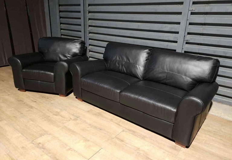 Salisbury Leather 3 Seater Sofa & Armchair - Black.