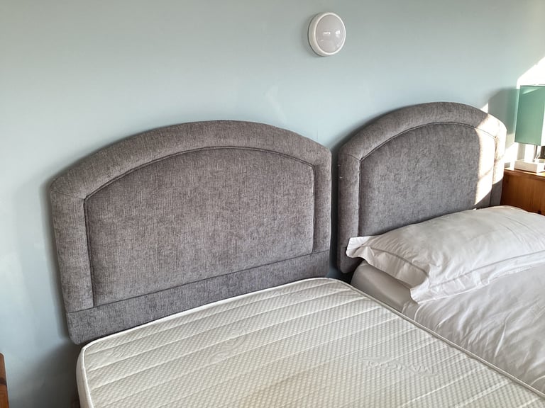 Twin fully adjustable electric beds 