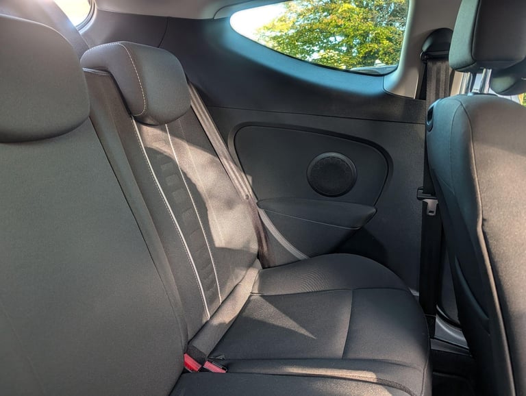 2013 Renault Megane 1.5 dCi Dynamique TomTom Euro 5 3dr COUPE Diesel Manual