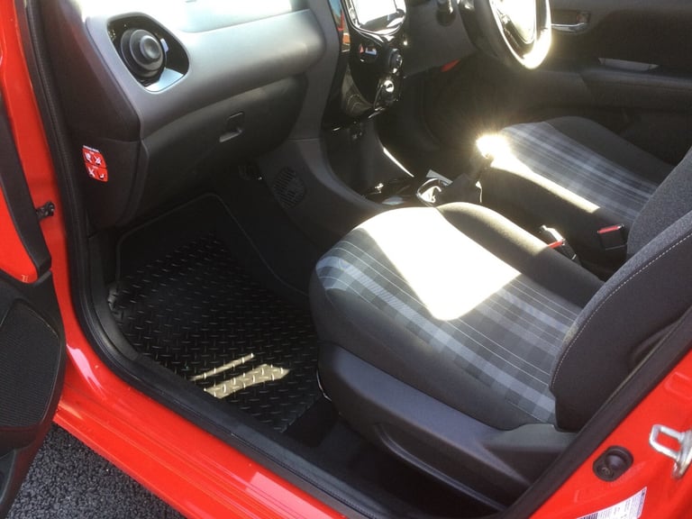 2019 Peugeot 108 1.0 72 Allure 5dr HATCHBACK Petrol Manual