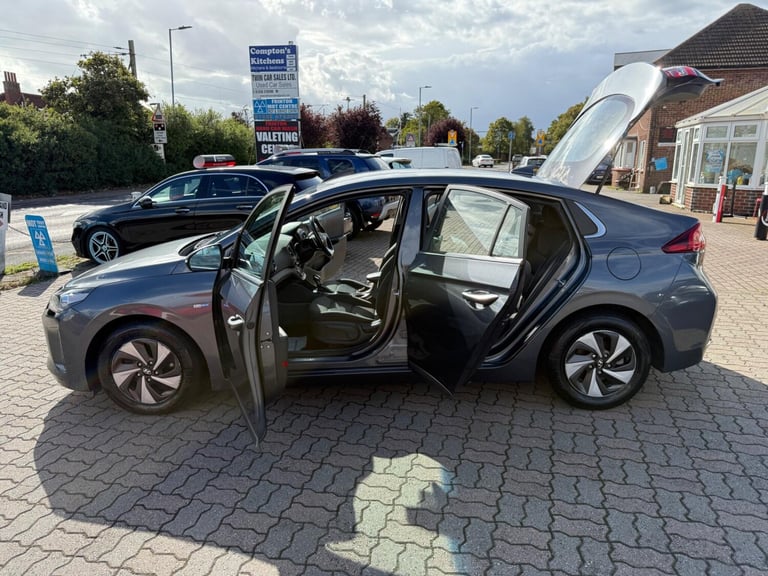 2018 Hyundai IONIQ 1.6 h-GDi Premium DCT Euro 6 (s/s) 5dr HATCHBACK Petrol/Electric Hybrid Automatic