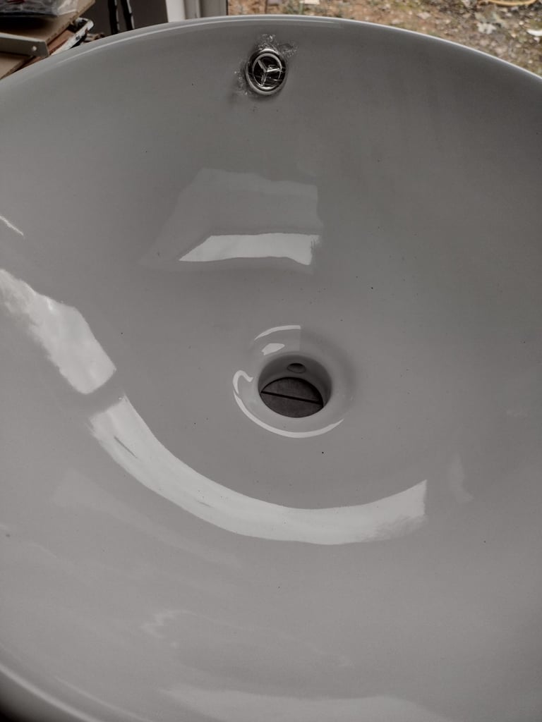 Basin Sink Countertop, Brand New, Ceramic, 2 available, Coventry