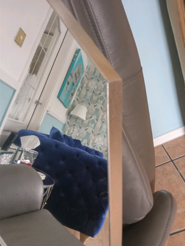 Large mirror 