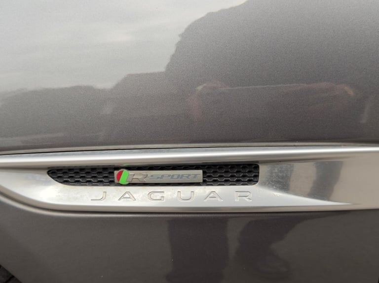 2016 Jaguar XE 2.0d R-Sport Auto Euro 6 (s/s) 4dr SALOON Diesel Automatic