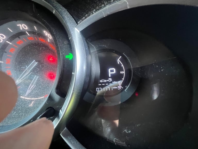 DS AUTOMOBILES DS 3 1.2 PureTech Elegance Blue rare automatic Petrol 2017