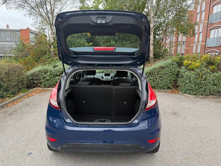 2014 Ford Fiesta 1.25 Style 5dr HATCHBACK PETROL Manual