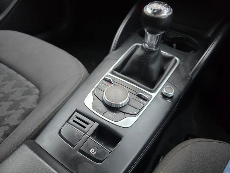 2016 Audi A3 2.0 TDI SE Technik Sportback Euro 6 (s/s) 5dr Hatchback Diesel Manual