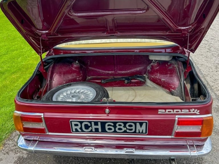 2021 BMW 2002 2 dr  Petrol Manual