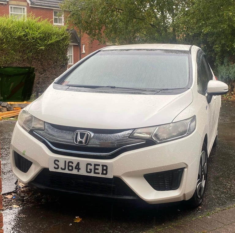 2014 Honda Fit (Jazz) - Petrol-Hybrid 1490cc - Recent Japanese Import - Automatic Transmission