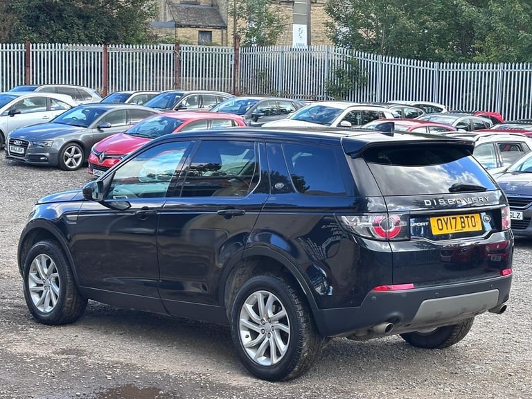 2017 Land Rover Discovery Sport 2.0 TD4 SE Tech 4WD Euro 6 (s/s) 5dr ESTATE Diesel Manual