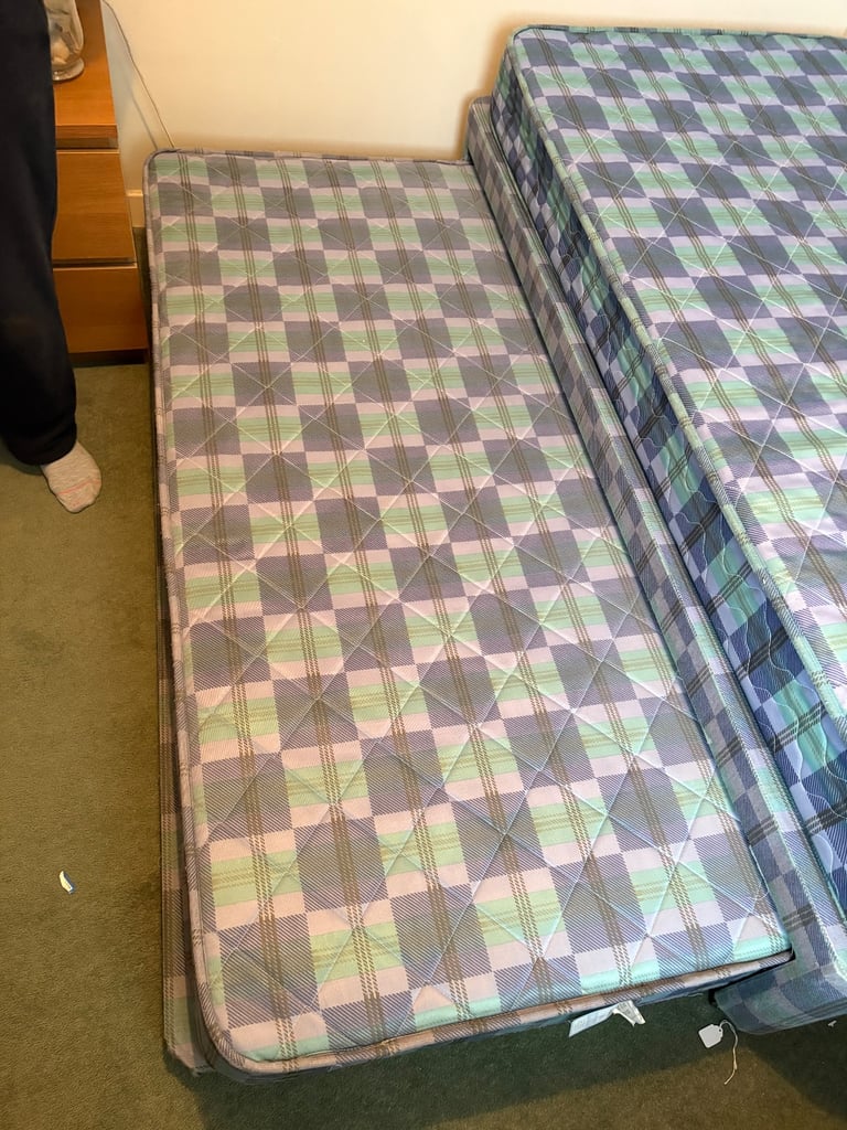 Single bed with second underneath
