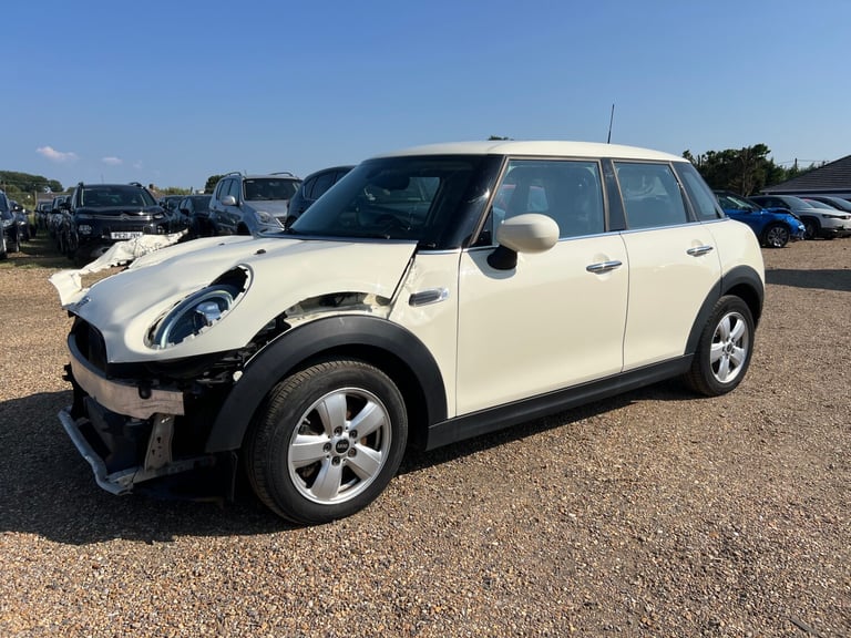 2020 MINI COOPER CLASSIC WHITE EURO 6 SALVAGE DAMAGED REPAIR PETROL CAT S ULEZ