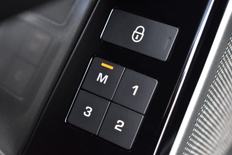 2017 Land Rover Range Rover Velar HSE+MEGA SPECIFICATION!!! Estate Diesel Automatic