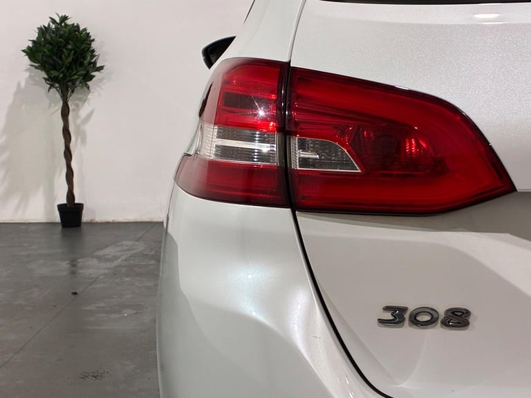 2017 Peugeot 308 1.6 BlueHDi 120 GT Line 5dr EAT6 ESTATE DIESEL Automatic