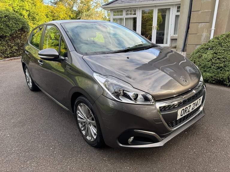 2018 Peugeot 208 1.2 PureTech Signature 5dr -  damaged repairable 