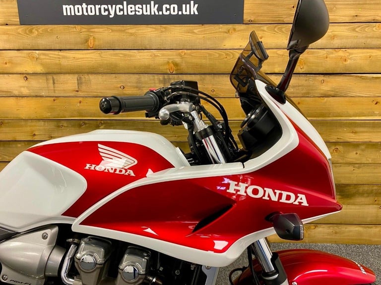 Superb 2007 Honda CB1300S, Only 13,019 FSHOM, 3 owners from New, Stunning! 