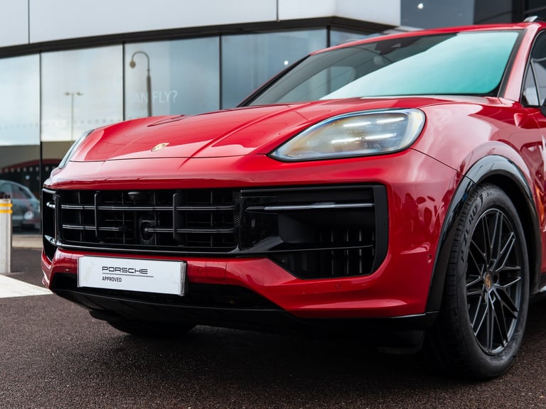 2024 Porsche Cayenne 4.0T V8 GTS SUV 5dr Petrol TiptronicS 4WD Euro 6 (s/s)
