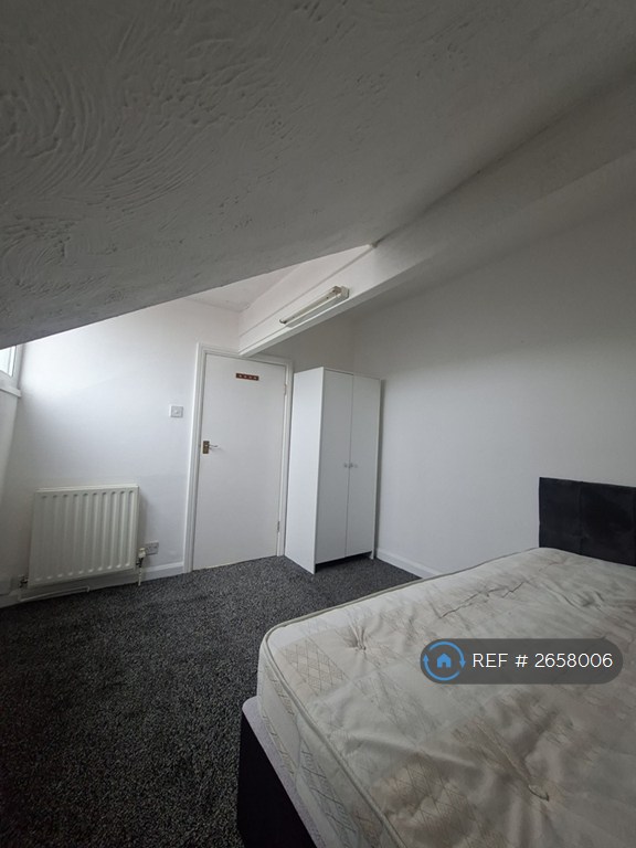 2 bedroom house in Congress Street, Leeds, LS12 (2 bed) (#2658006)