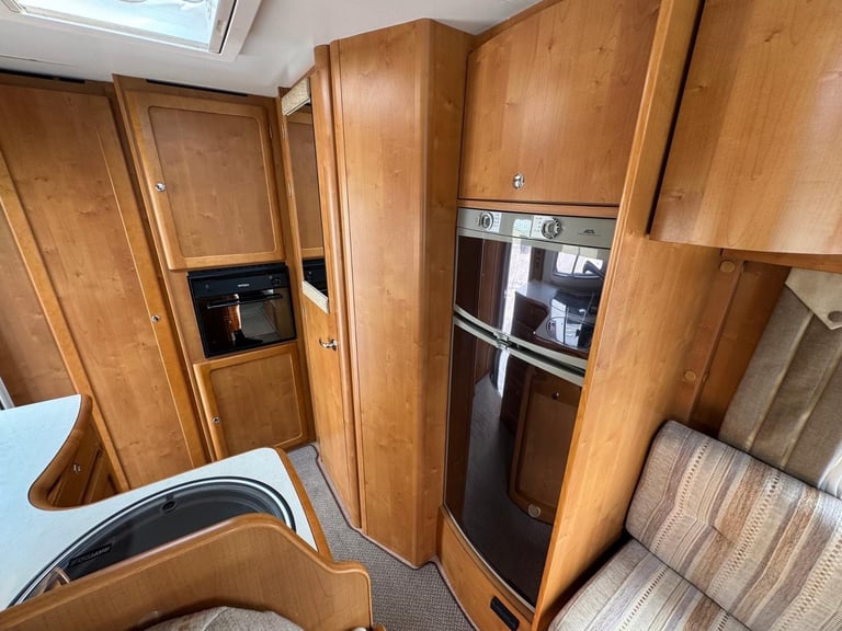 Fiat RAPIDO 9048DF 4 BERTH A CLASS MOTORHOME WITH MASSIVE LOUNGE