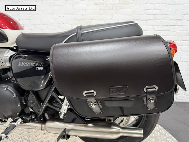 2024 Triumph Bonneville T100 900 Roadster/Retro Petrol Manual Euro 5 (65 ps) Roadster/Retro Petro...