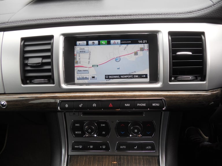 2015 Jaguar XF 2.2d [200] R-Sport 4dr Auto SALOON Diesel Automatic