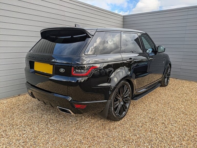 2020 Land Rover Range Rover Sport 3.0 D300 HSE Dynamic Black 5dr Auto ESTATE DIESEL Automatic