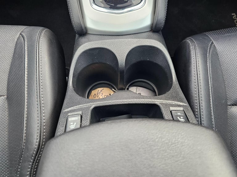 2015 Nissan Qashqai 1.6 dCi Tekna XTRON 2WD Euro 6 (s/s) 5dr HATCHBACK Diesel Automatic