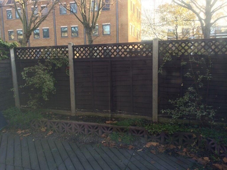 Island Gardens • Double Room •  Available Now • 0 Deposit Available • 