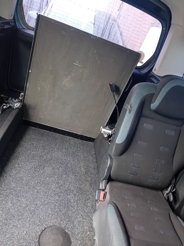 Citroen, BERLINGO MULTISPACE, MPV, 2011, Manual, 1560 (cc), 5 doors 8 MONTH'S MOT CERTIFICATE 💥