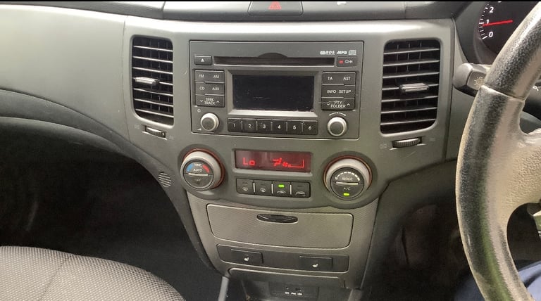 2010 Kia Magentis 2.0 CRDi TR 4dr SALOON Diesel Manual