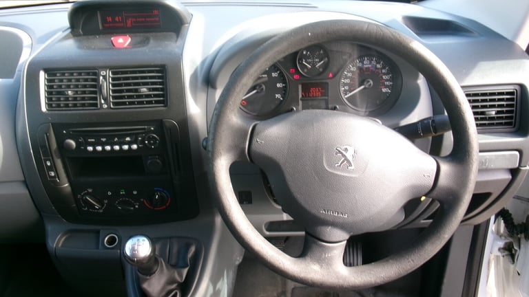 2013 Peugeot Expert 1000 1.6 HDi 90ps H1 Professional Van NO VAT PANEL VAN Diesel Manual