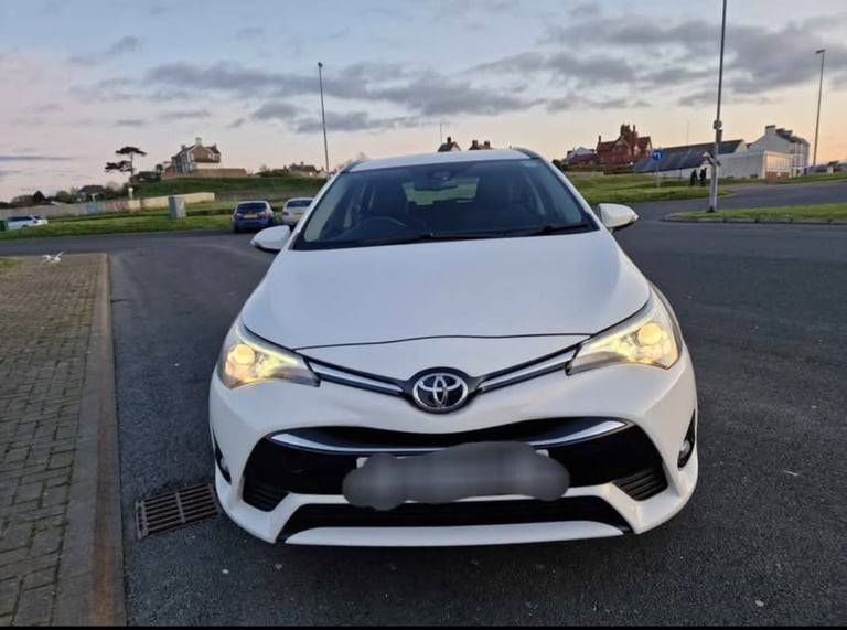 Toyota, AVENSIS, Estate, 2017, Manual, 1598 (cc), 5 doors