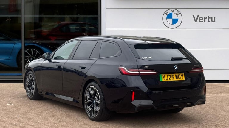 2025 BMW i5 250kW eDrive40 M Sport 84kWh 5dr Auto Electric Estate Estate Electric Automatic