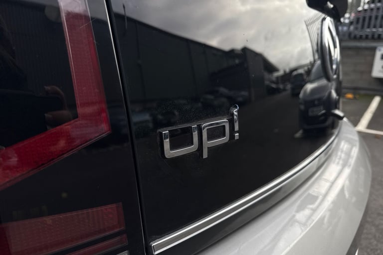 2019 Volkswagen up! 1.0 High up! Euro 6 (s/s) 5dr Hatchback PETROL Manual