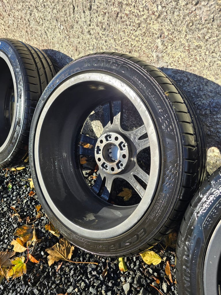 18" Staggered BMW 5x120 Alloys