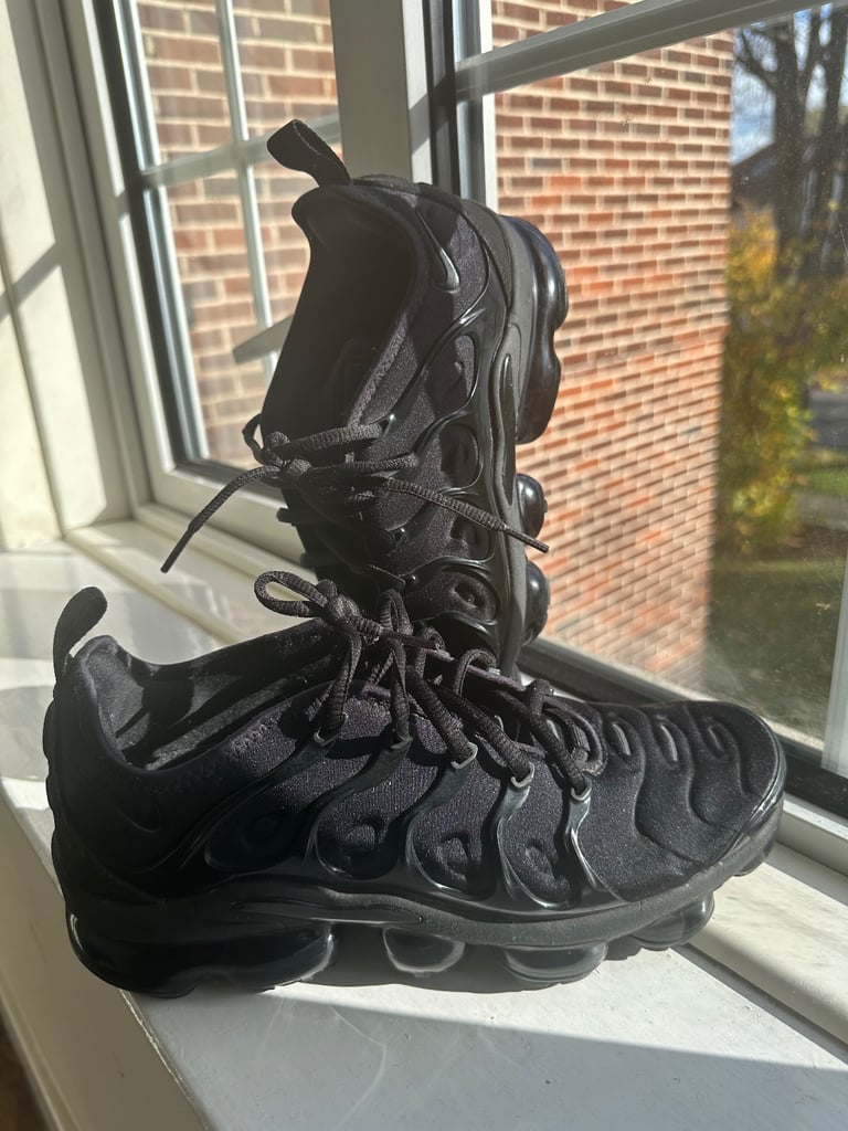 image for Nike Air Vapourmax Plus vm