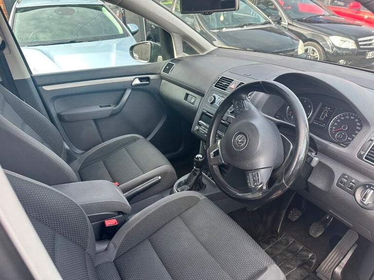 Volkswagen Touran SE TDI BLUEMOTION TECHNOLOGY