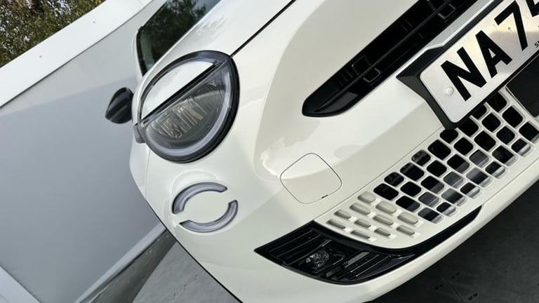 2025 Fiat 600 1.2 MHEV SUV 5dr Petrol Hybrid e-DCT Euro 6 (s/s) (100 ps) Automatic Hatchback Hybr...
