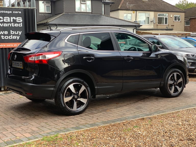2016 Nissan Qashqai 1.2 DIG-T N-Connecta SUV 5dr Petrol Manual 2WD Euro 6 (s/s)