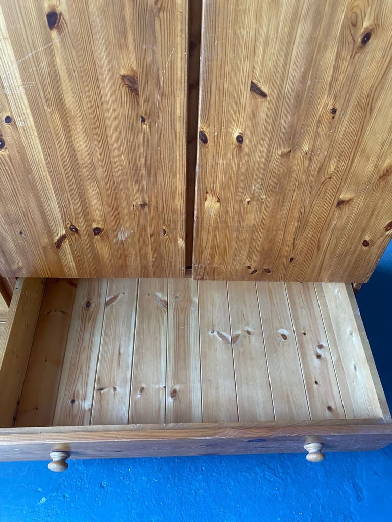 Solid Pine Triple Wardrobe 
