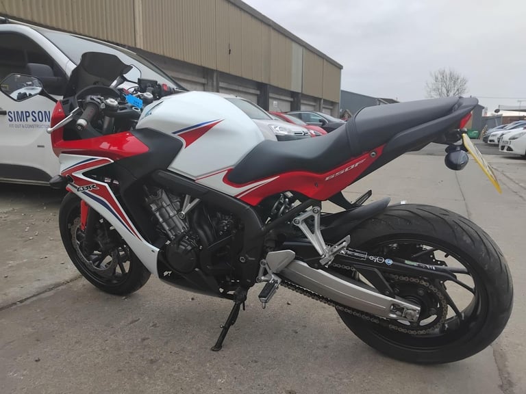 2015 15 HONDA CBR 650 FA-E CBR650 SPORTS TOURER 26k MILES NEW MOT CBR650F