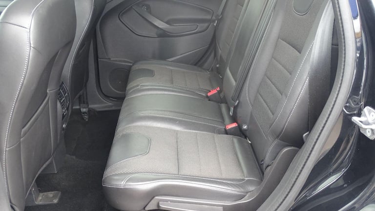 FORD KUGA 2.0 TDCi Titanium Black Manual Diesel 2015